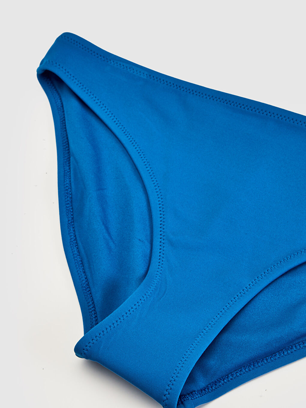 Однотонный низ бикини из ткани рашель для женщин-2