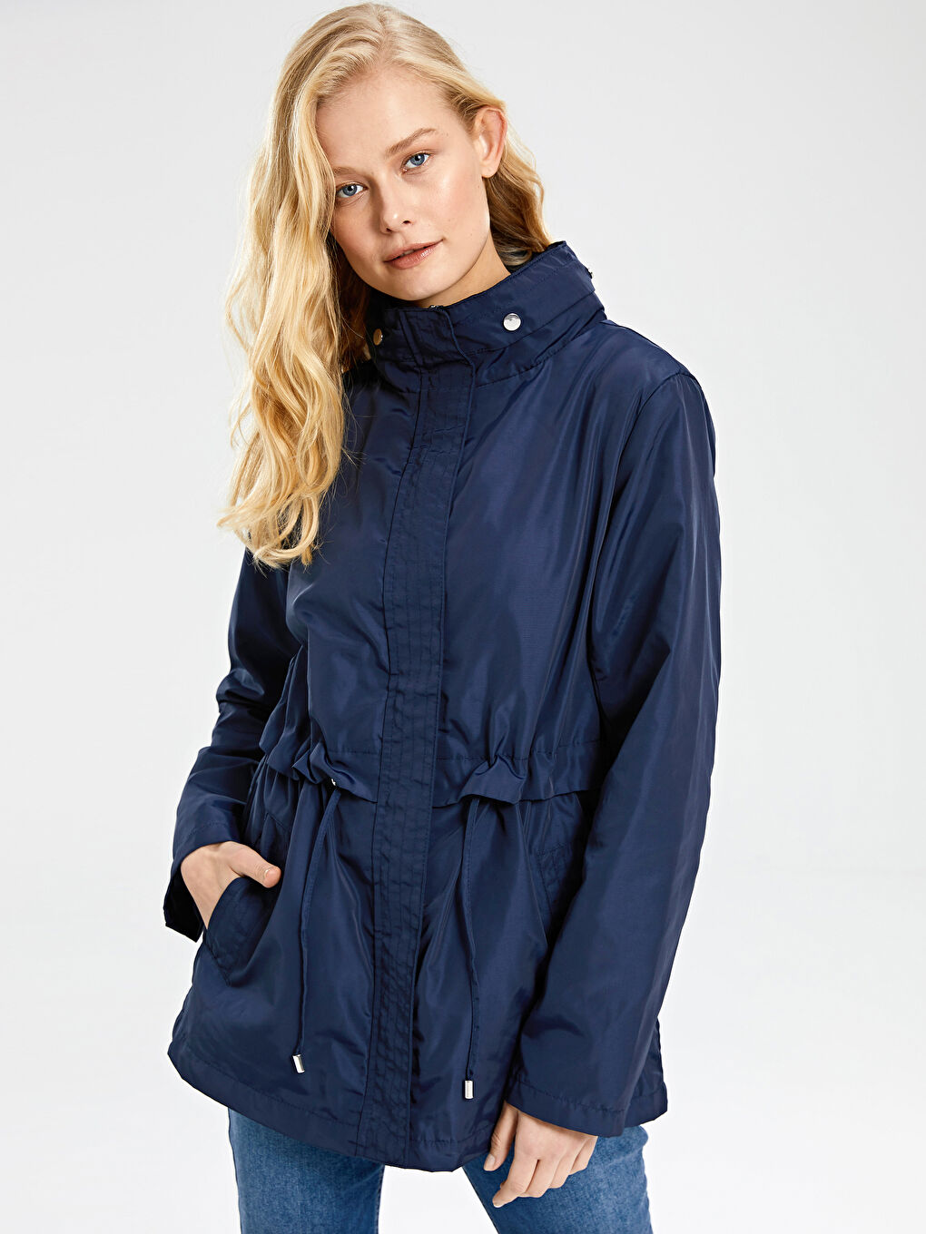 LCWAIKIKI Classic Stehkragen Schlichter Langarm Damen Dünner Mantel -0S1263Z8-CRP