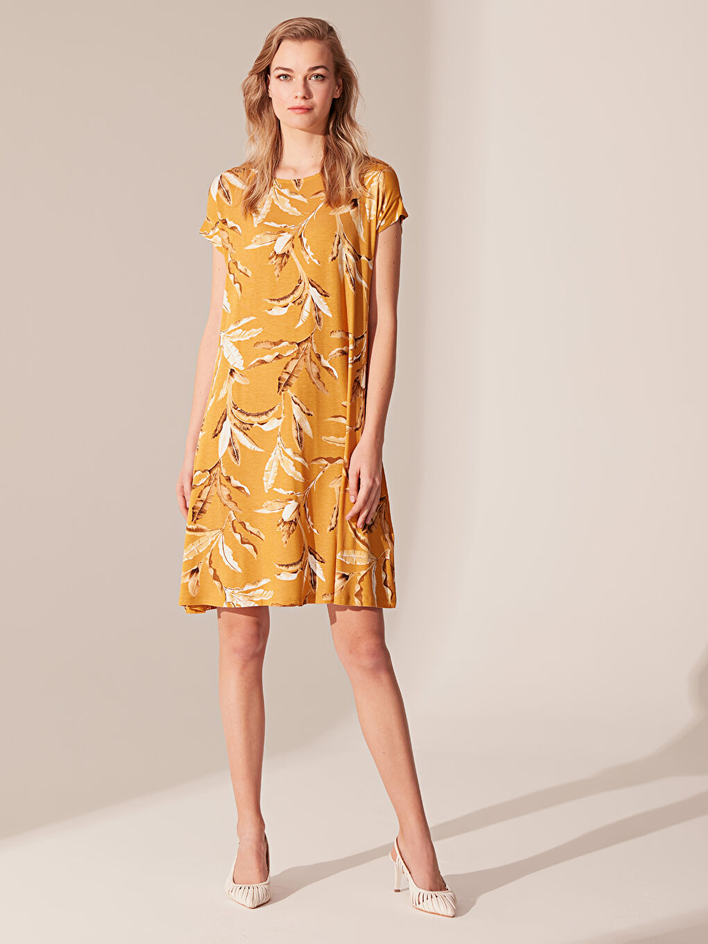 Kahverengi Baskılı Elbise-2