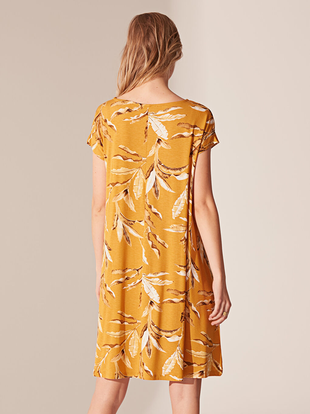 Kahverengi Baskılı Elbise-4