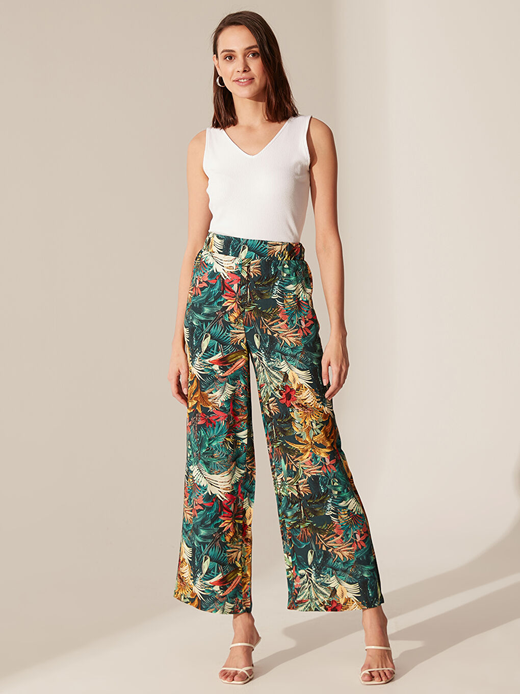 Elastic Waist Figured Palazzo Pants