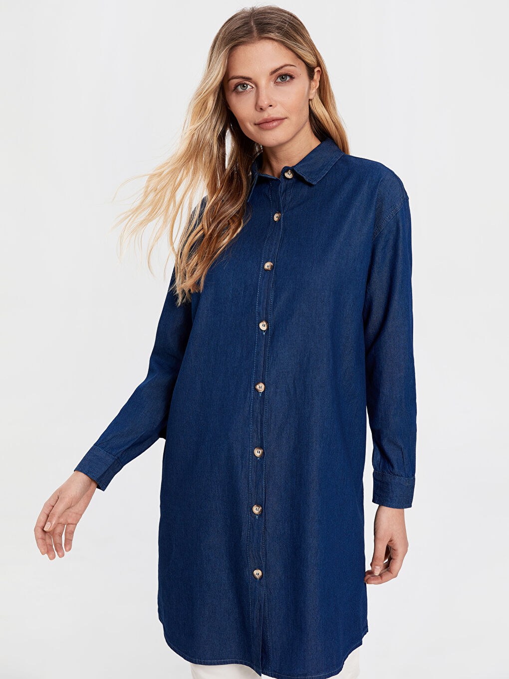 Standard Fit Long Sleeve Women's Jean Tunic