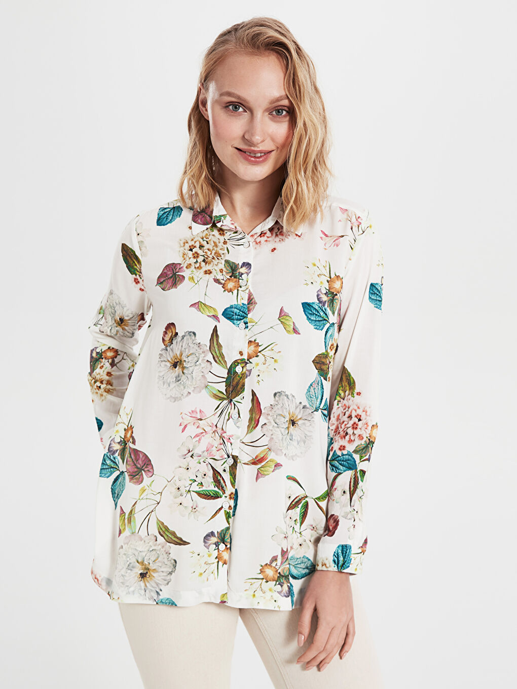 Ženska košulja dugih rukava cvetnog uzorka viskoza