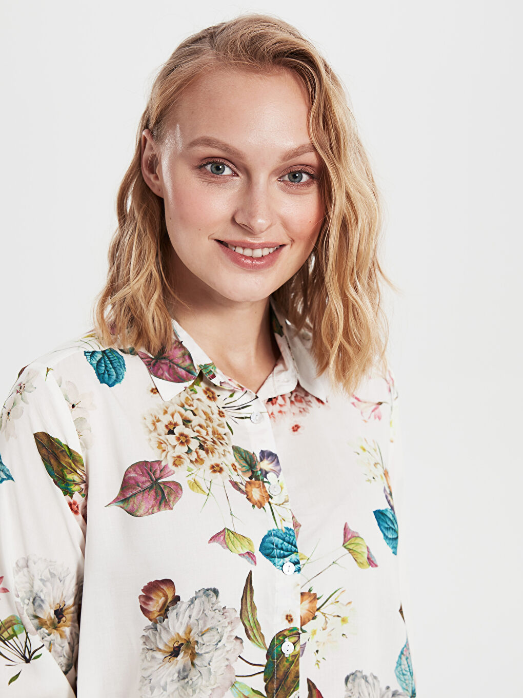 Ženska košulja dugih rukava cvetnog uzorka viskoza-1