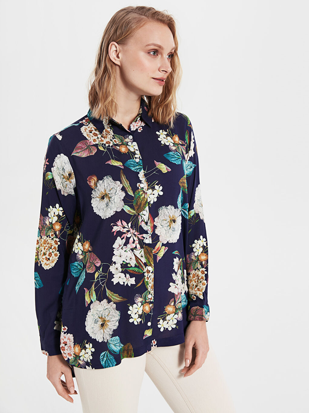 Chemise à Manches Longues pour Femmes à Motif Floral en Viscose-1