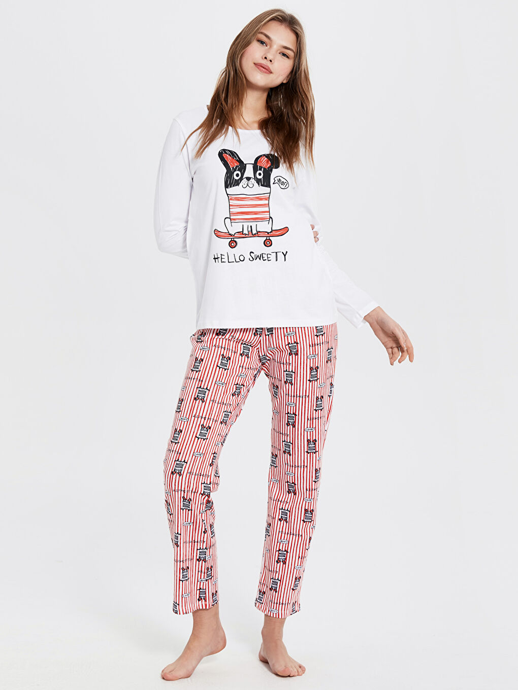 әйелдерге арналған ұзын жең дөңгелек жағалы пижама жинағы