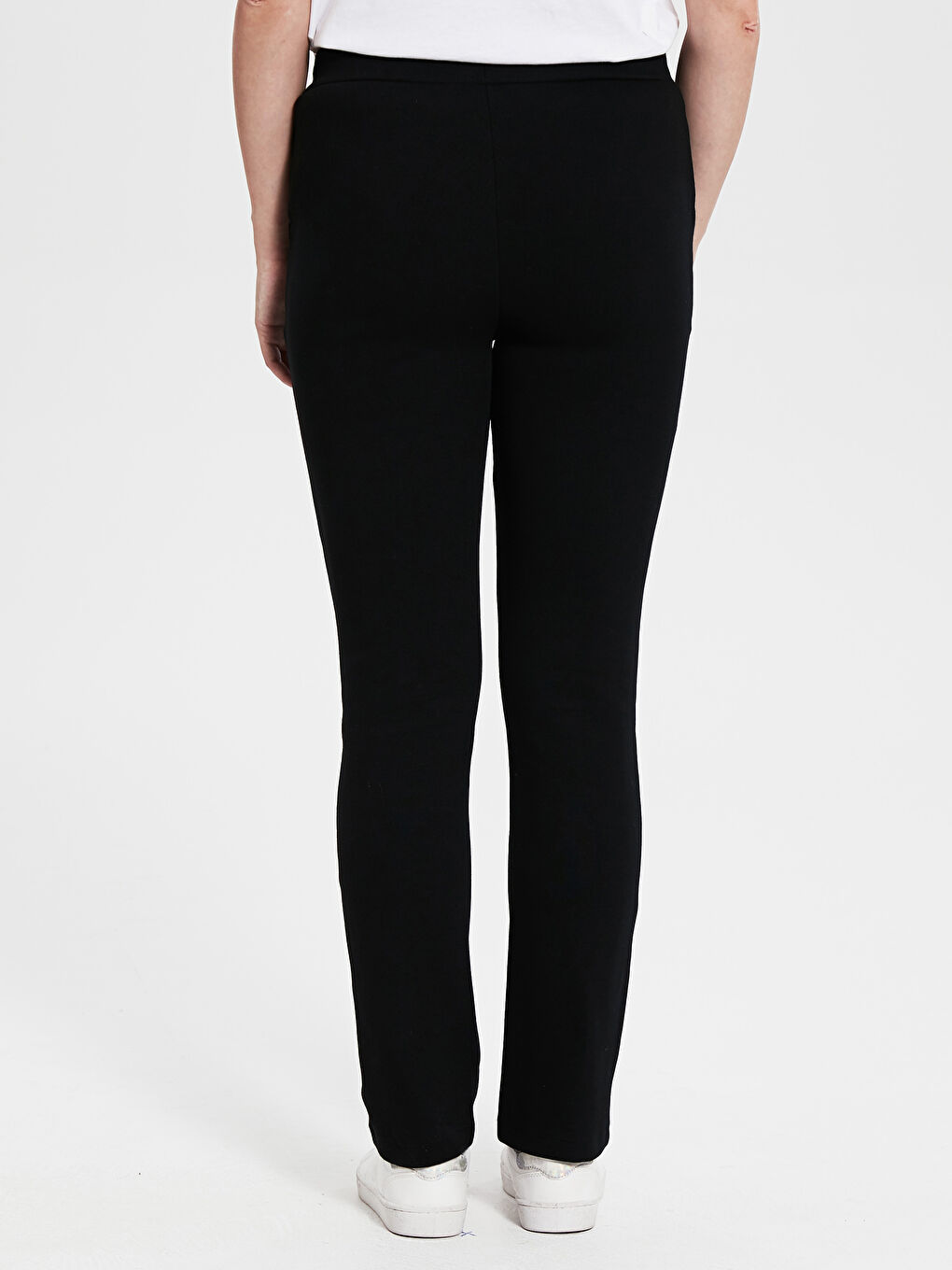 Siyah Standart Fit Kadın Eşofman Altı-2