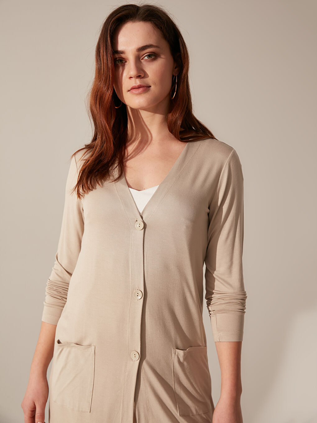 Bej Uzun Kollu Kadın Hırka-2