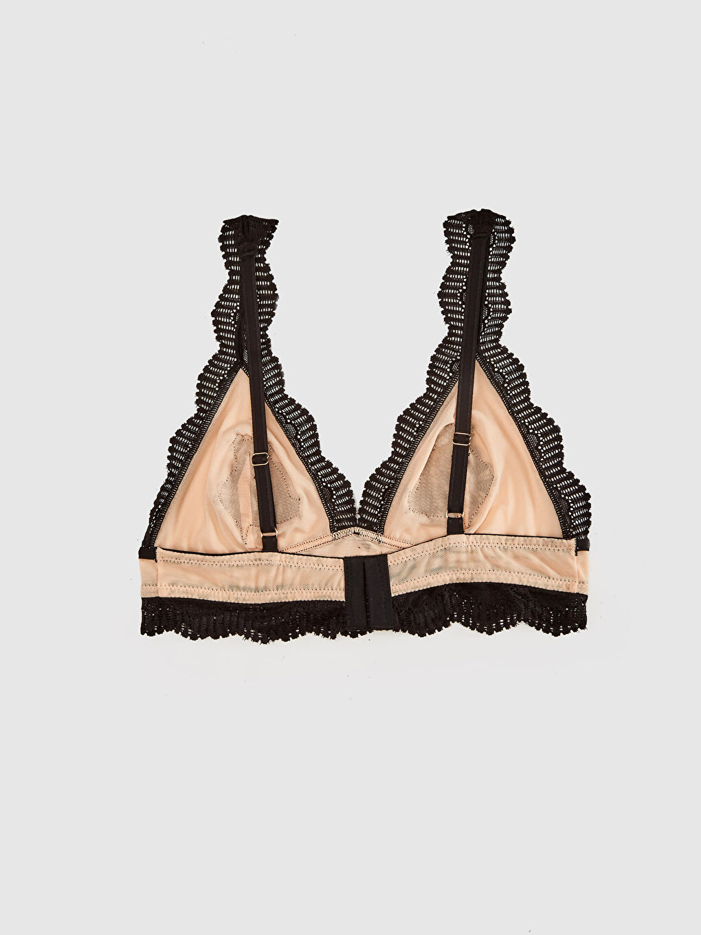 Fancy T-shirt Bra with Scallop Detail-1