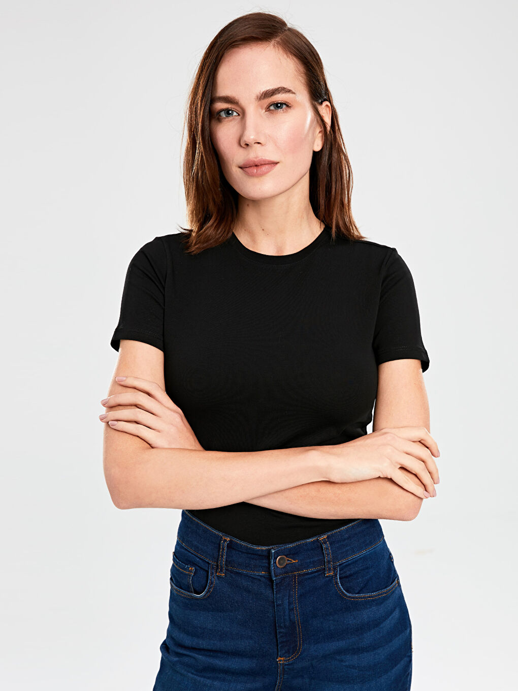 LCWAIKIKI Basic Düz Basic Pamuklu Kısa Kollu Kadın Tişört -0S2159Z8-CVL