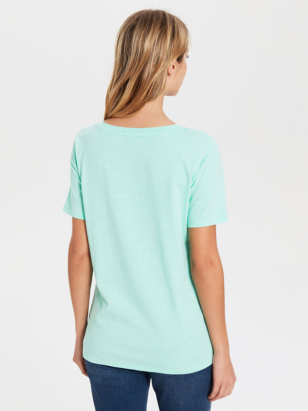 Yeşil V  Yaka Düz Kısa Kollu Pamuklu Kadın Tişört-4