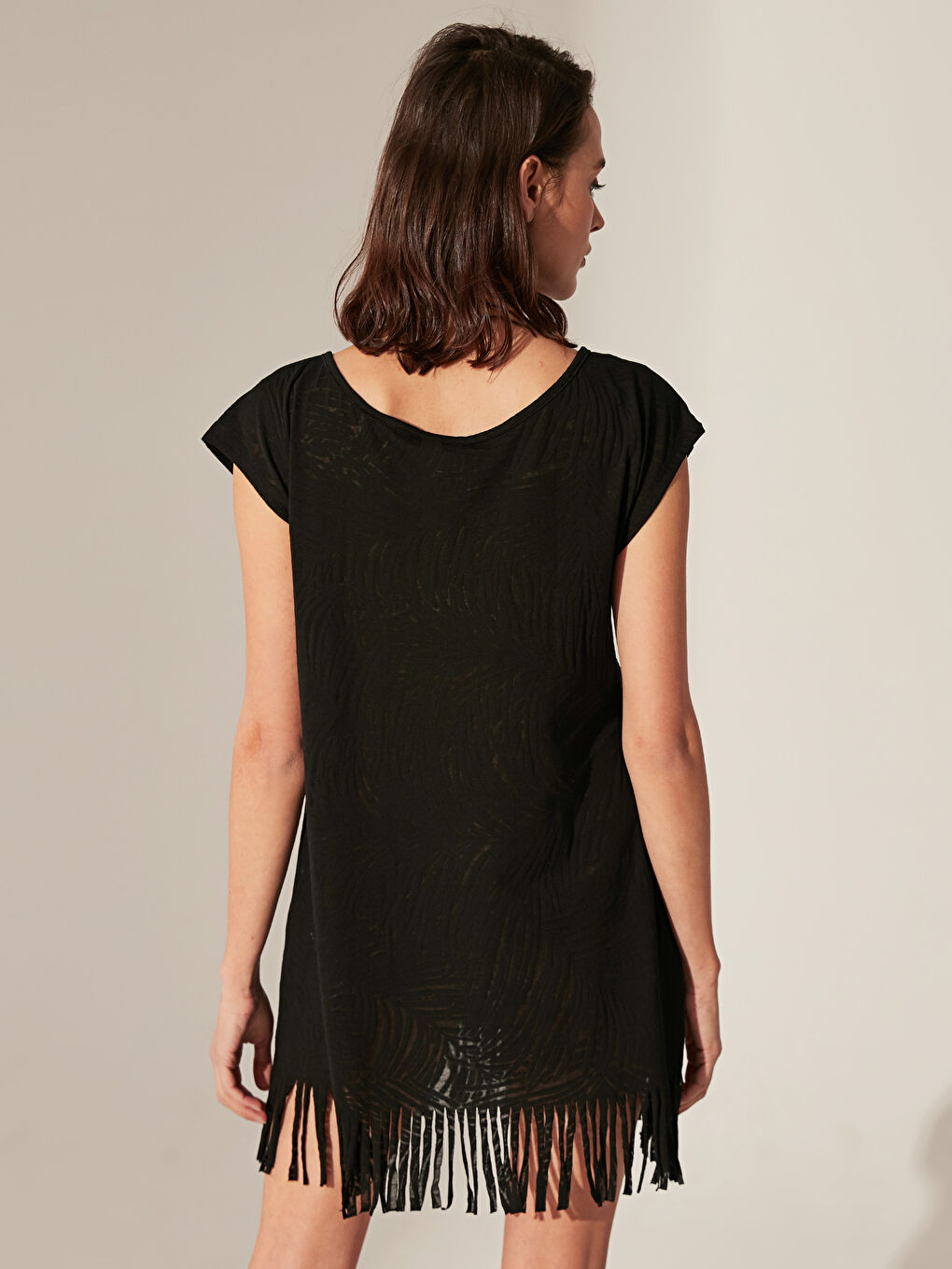 فستان الشاطئ اسود مرا-1