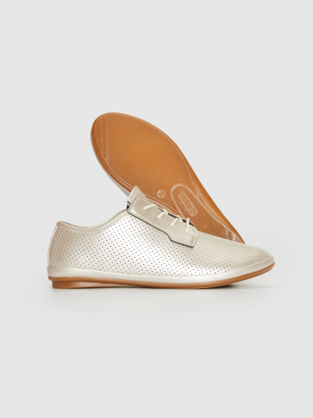 Bej Bağcıklı Deri Görünümlü Kadın Klasik Ayakkabı-2