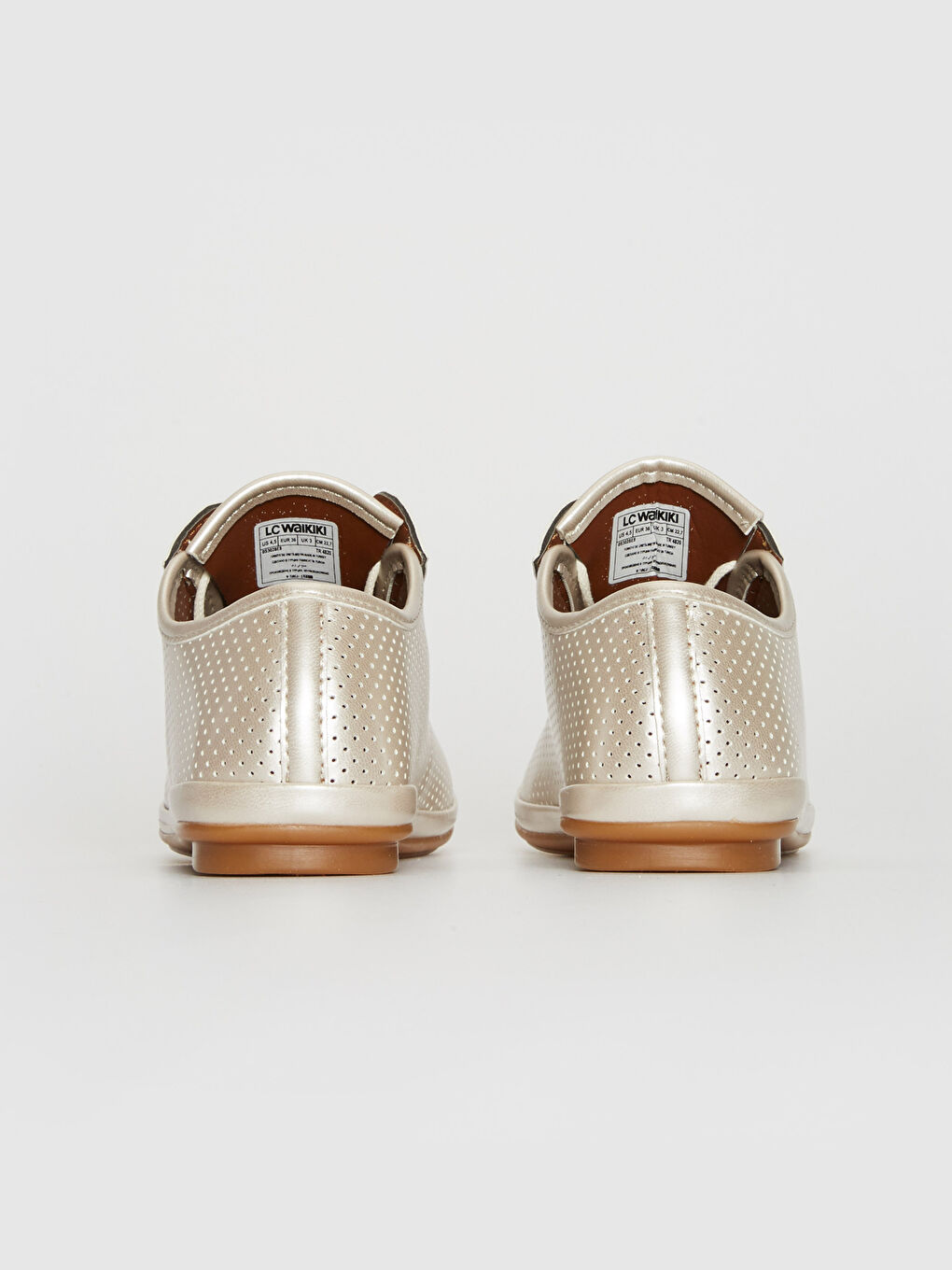 Bej Bağcıklı Deri Görünümlü Kadın Klasik Ayakkabı-3