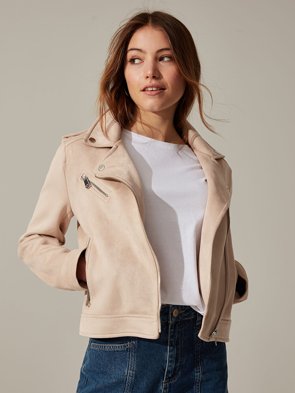 Bej Deri Görünümlü Mont