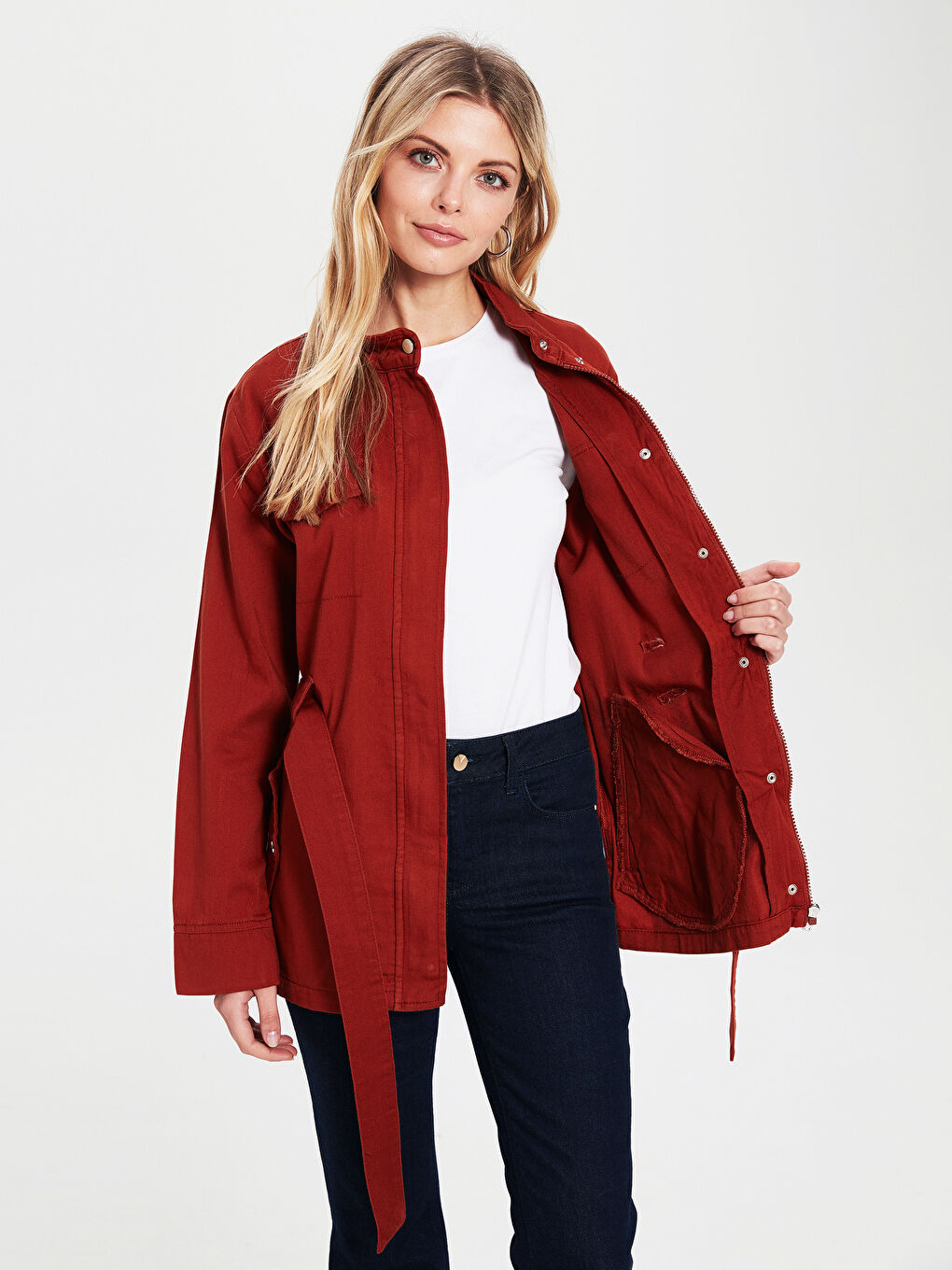 Turuncu Kuşaklı Dik Yak Uzun Kollu Kadın İnce Mont-1