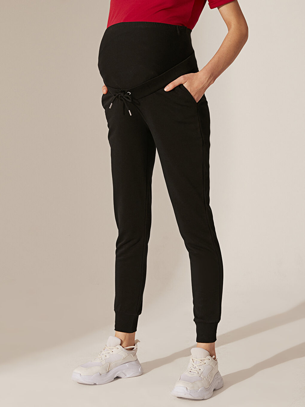 LCWAIKIKI Maternity Pregnant Tracksuit Bottom With Elastic Waist Belly Panel -0S4305Z8-CVL