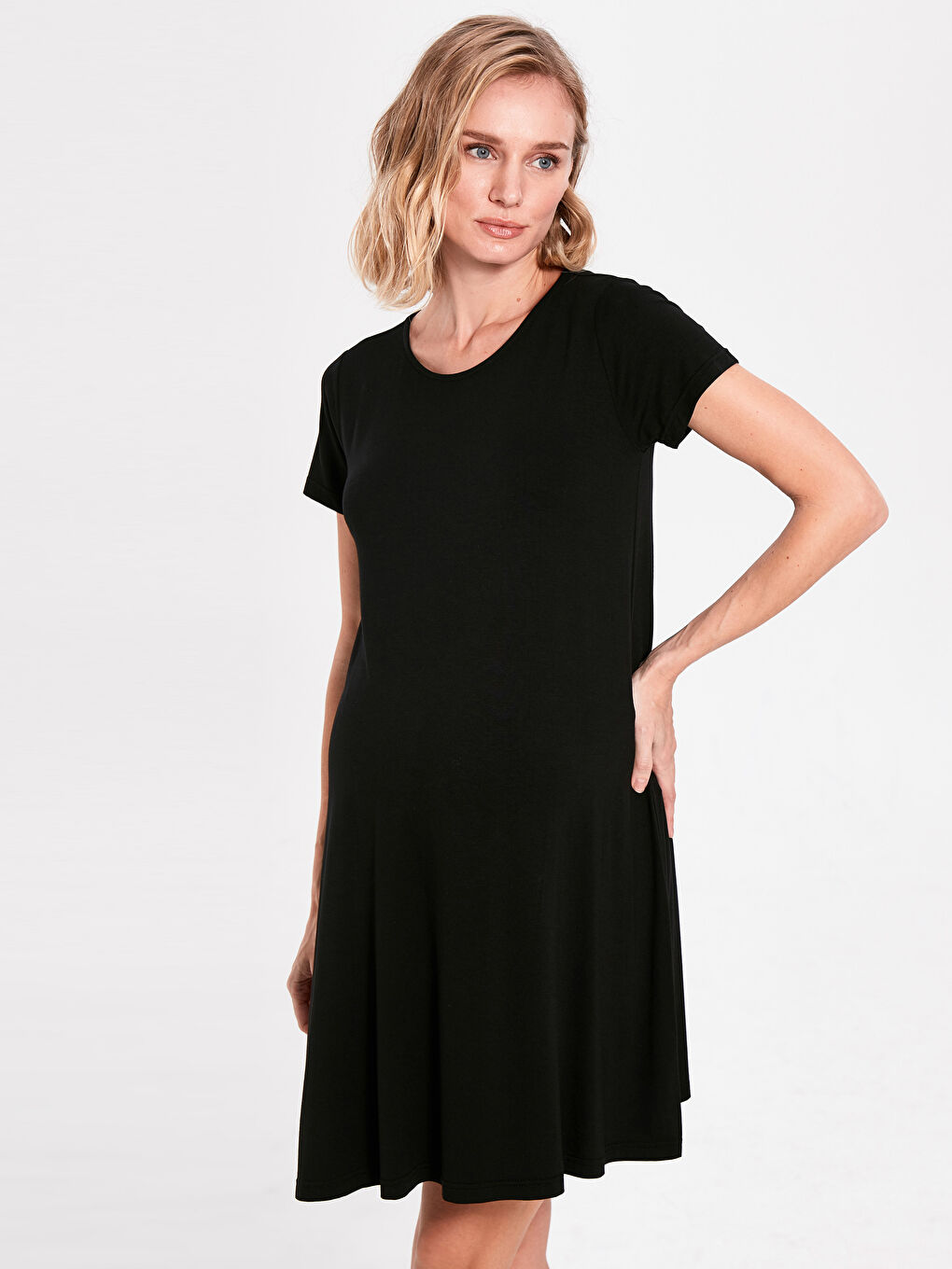 Siyah Bisiklet Yaka Düz Kısa Kollu Hamile Elbise-3