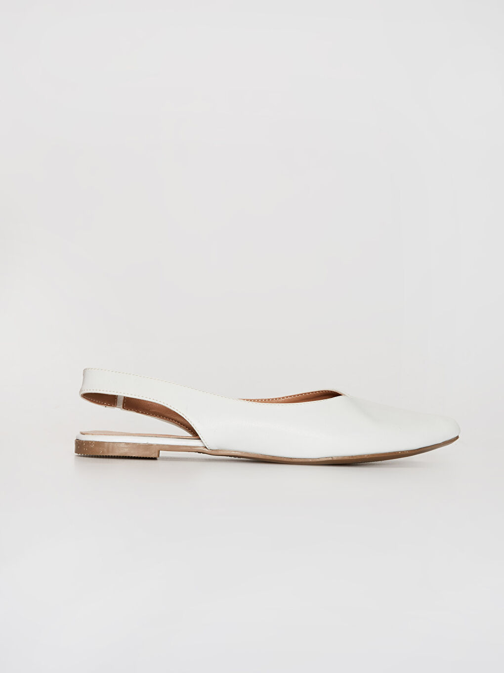 Beyaz Kadın Sivri Burun Babet Ayakkabı