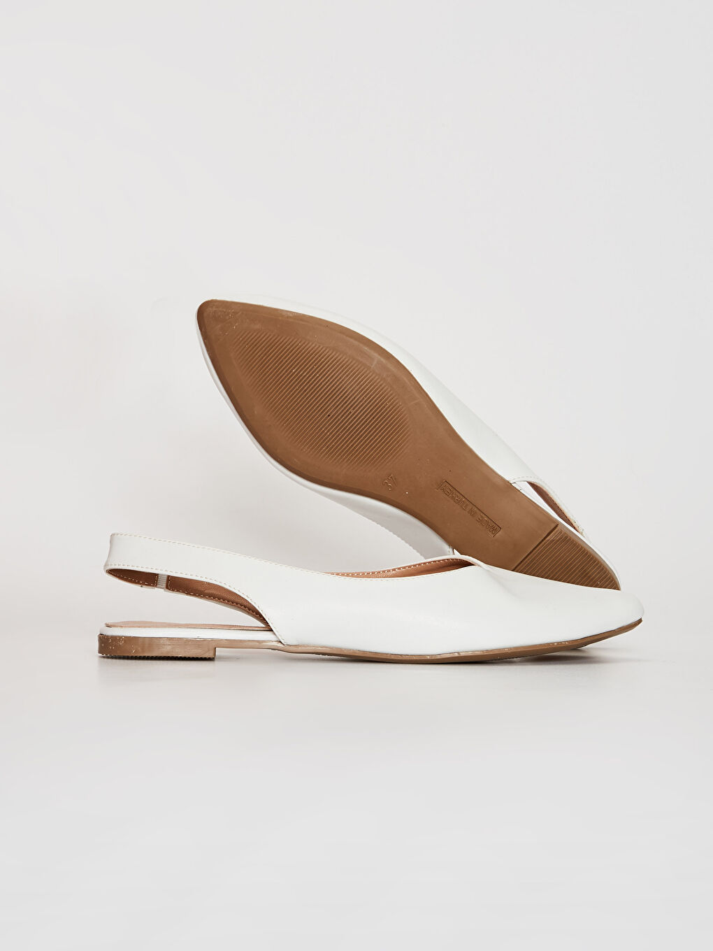 Beyaz Kadın Sivri Burun Babet Ayakkabı-2