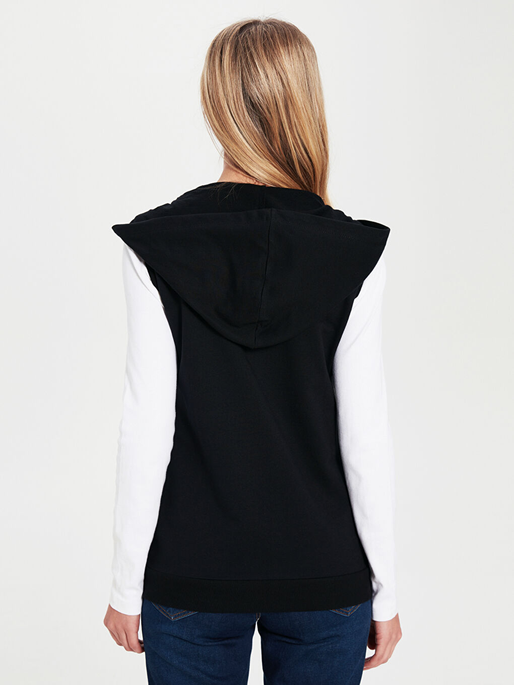 Siyah Kadın Kapüşonlu Düz Yelek-4