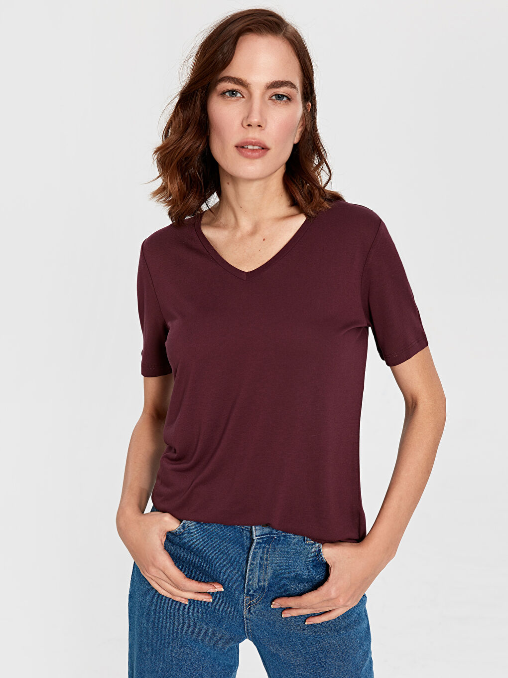 Mürdüm V Yaka Viskon Kısa Kollu Kadın Tişört-1