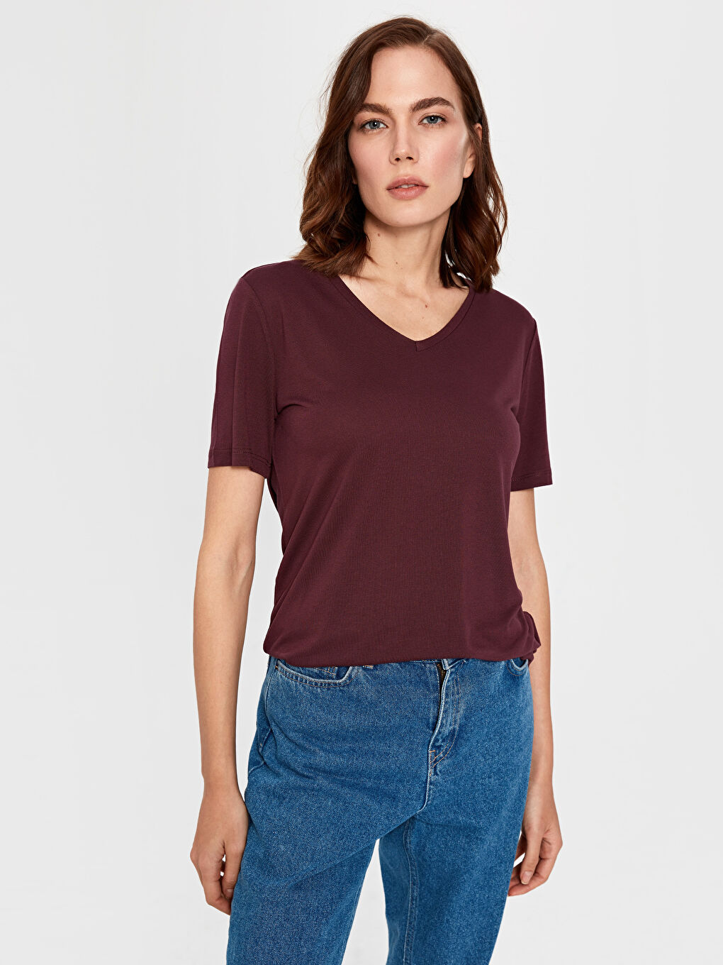 Mürdüm V Yaka Viskon Kısa Kollu Kadın Tişört-2