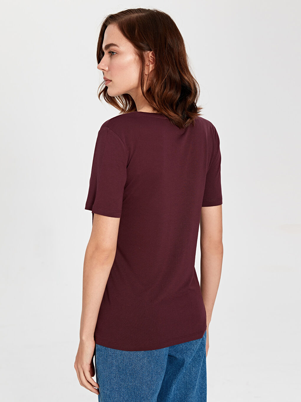 Mürdüm V Yaka Viskon Kısa Kollu Kadın Tişört-3