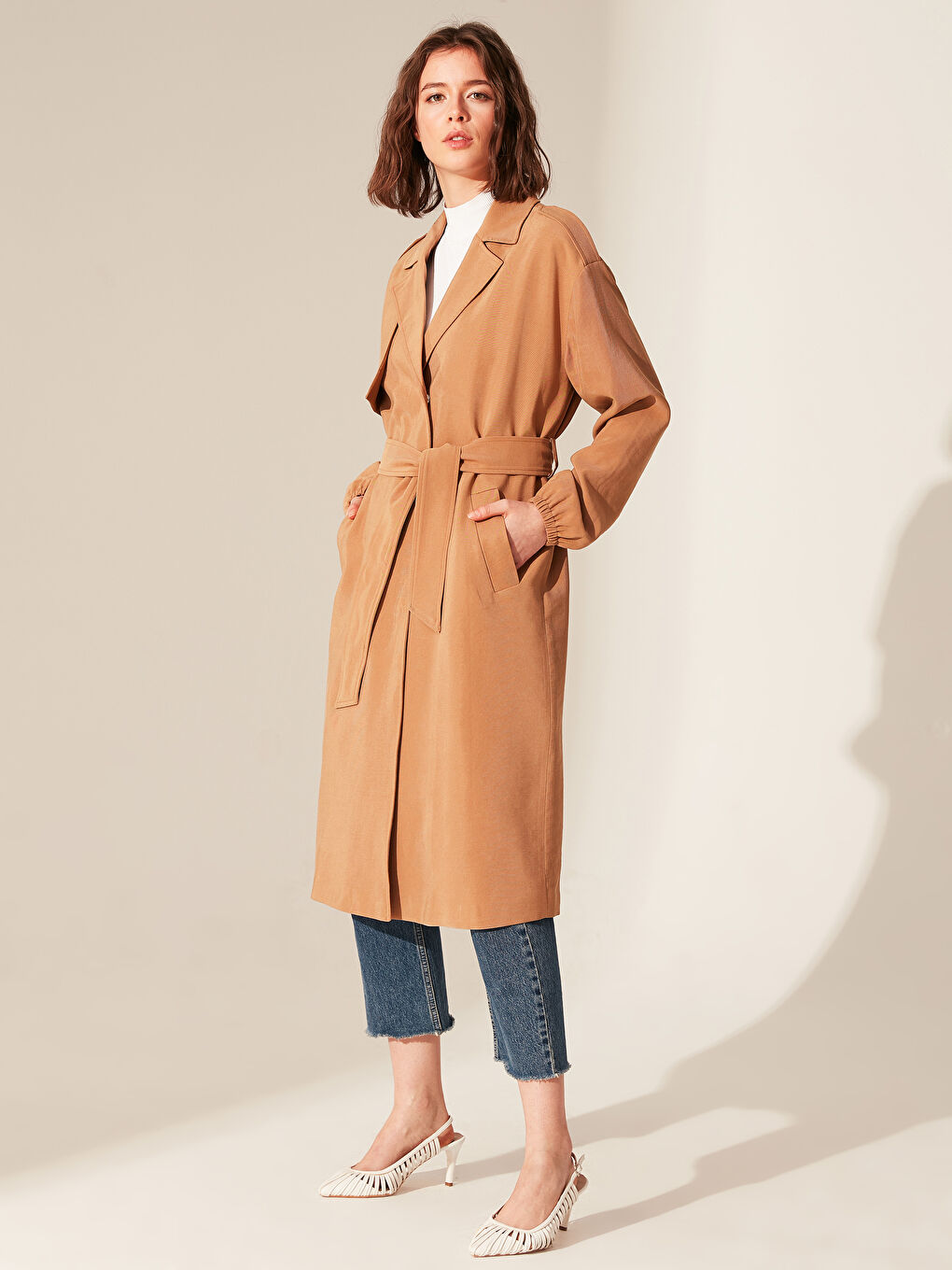 Bej Kuşaklı İnce Uzun Kollu Oversize Kadın Trençkot-5