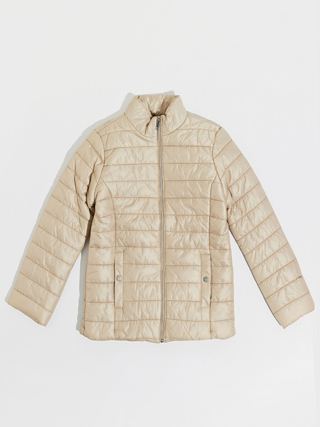 Bej Uzun Kollu Kadın Dik Yaka Şişme Mont