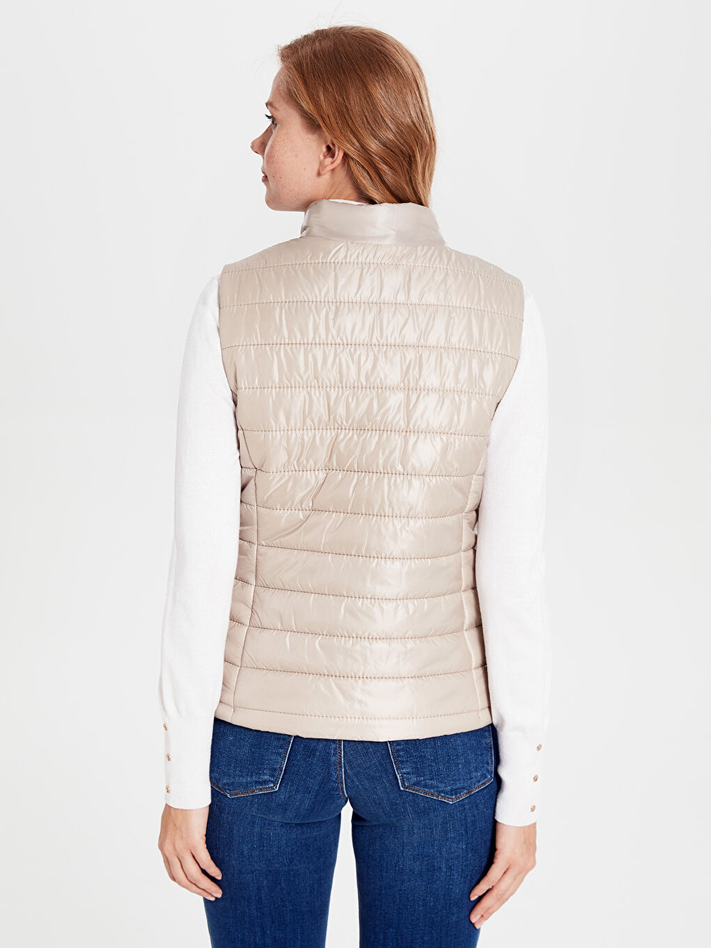 Bej Dik Yaka Standart Fit Kadın Dik Yaka Şişme Yelek-1