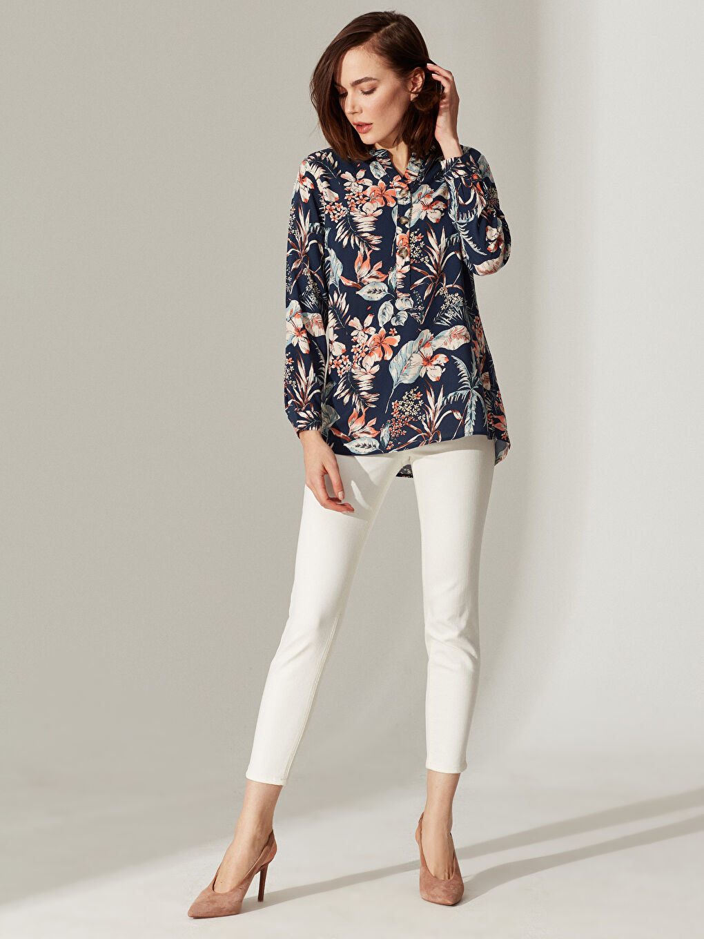 Woman BLACK Blouse-3