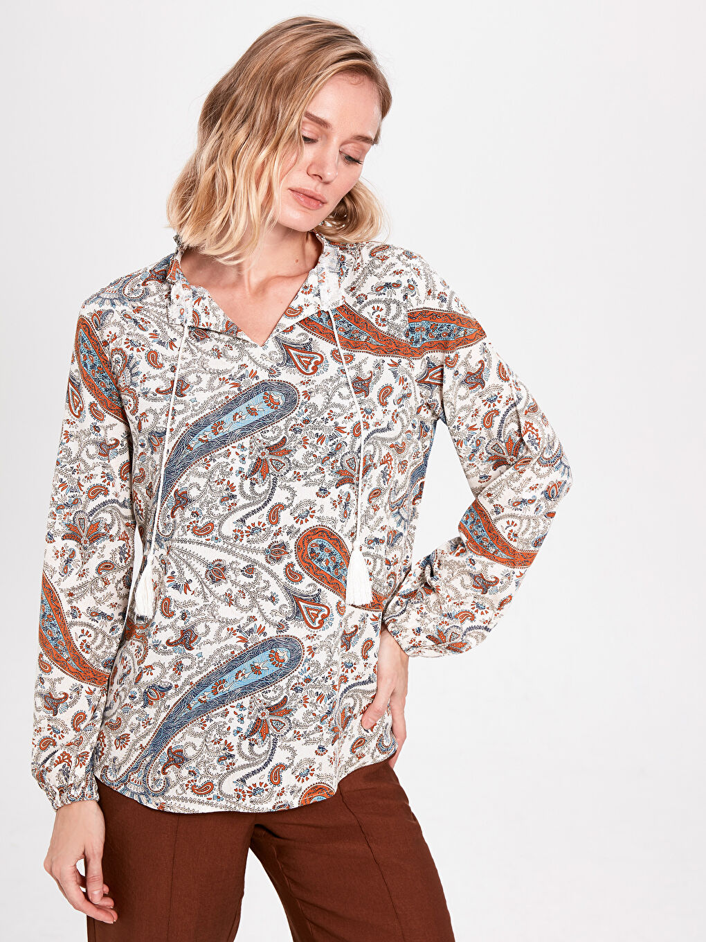 Блузка для жінок з принтом, довгим рукавом, вирізом з зав'язками, віскозою-2