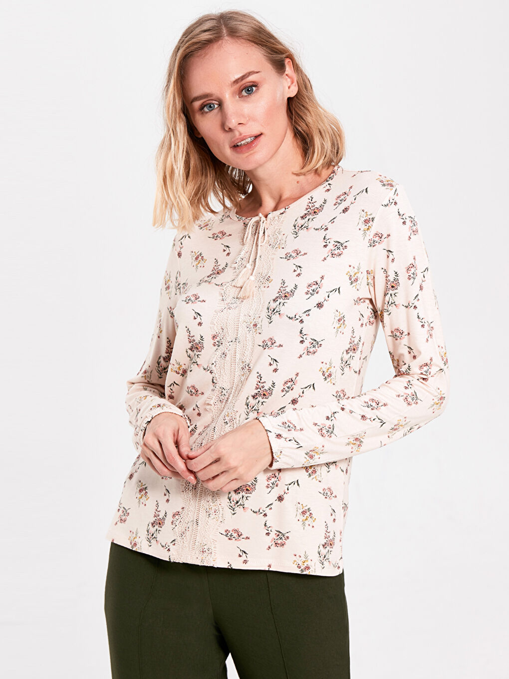 Lapel Collar Long Sleeve Women's T-Shirt-1