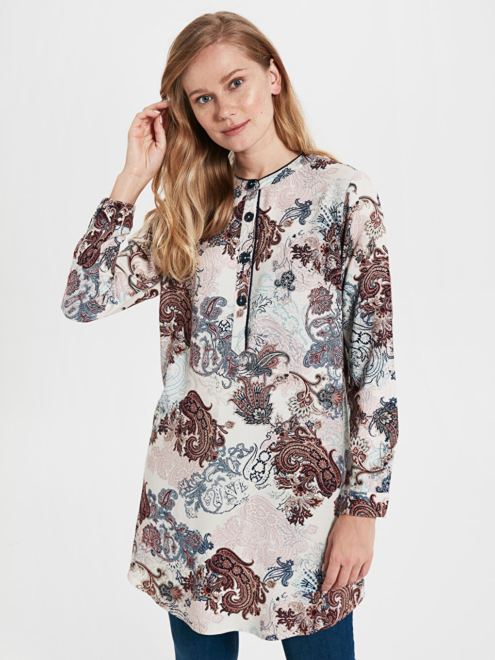 Туніка з коміром-стійкою та довгим рукавом для жінок-1