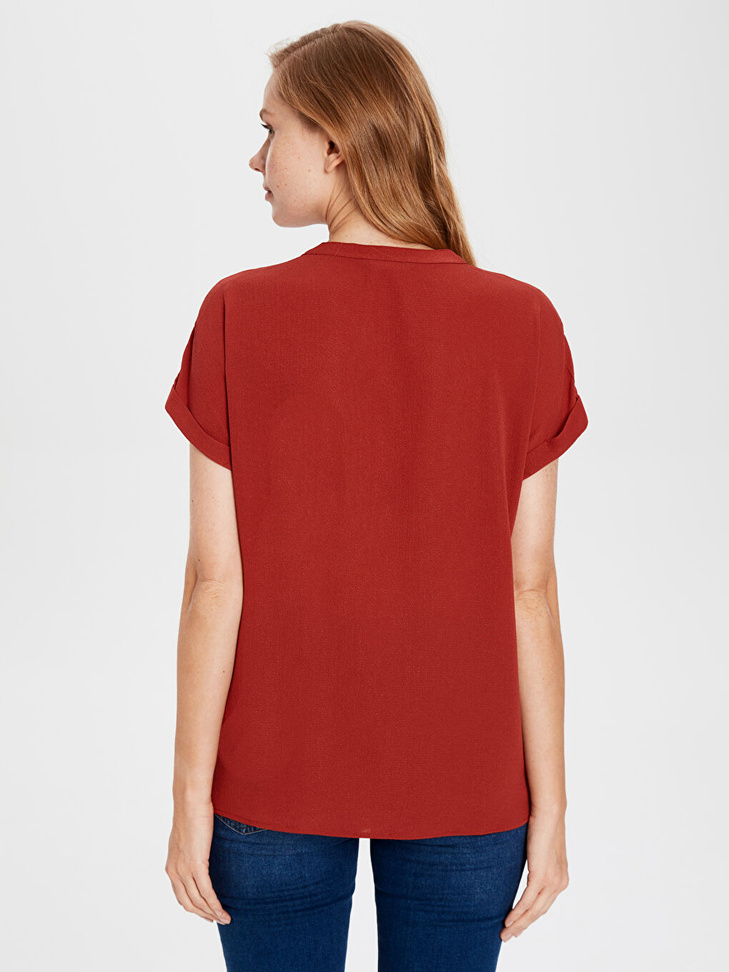 Bordo Kaçık Yaka Düz Kısa Kollu Kadın Gömlek-3