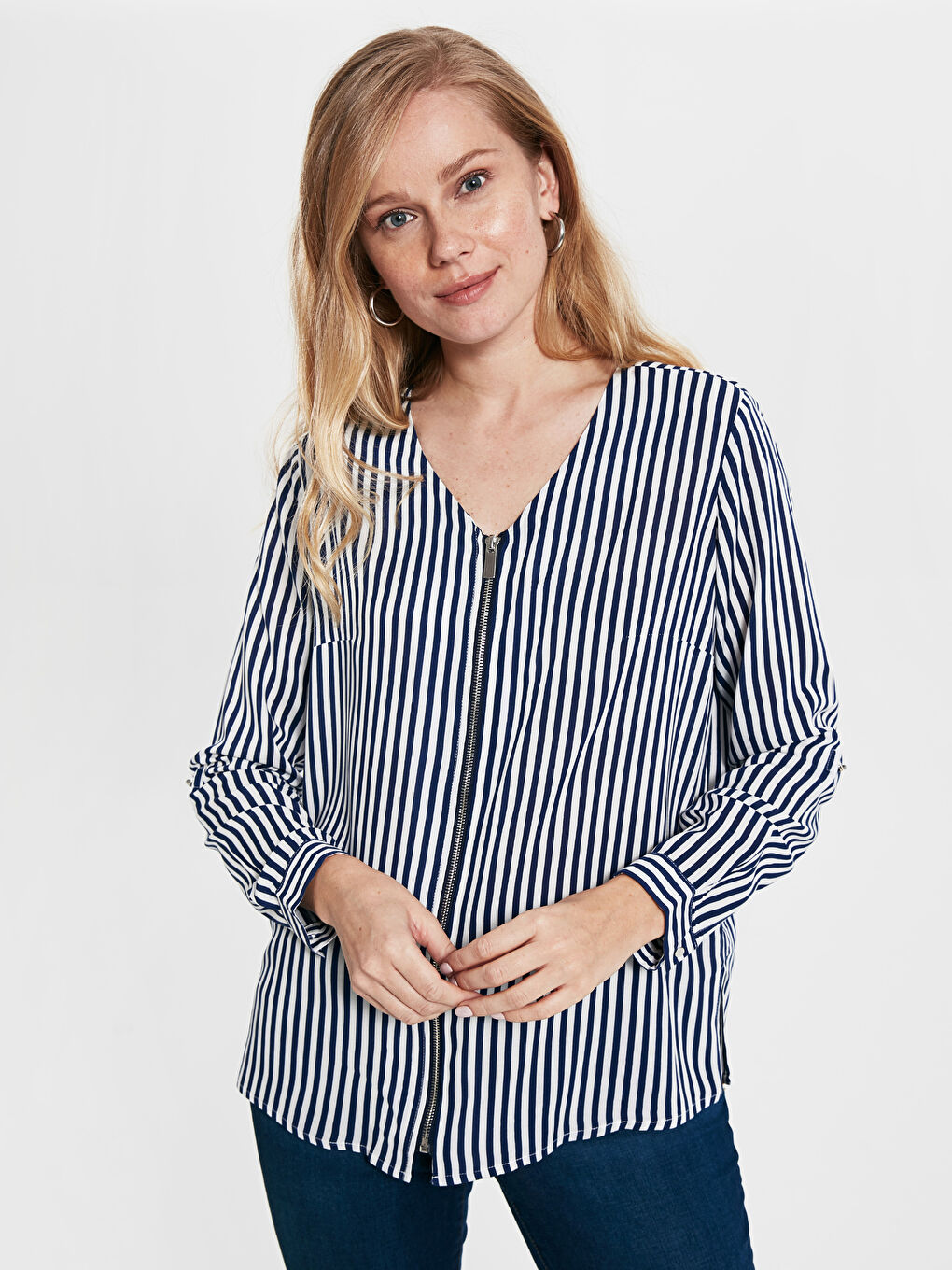 Полосатая вискозная женская рубашка с длинным рукавом-2