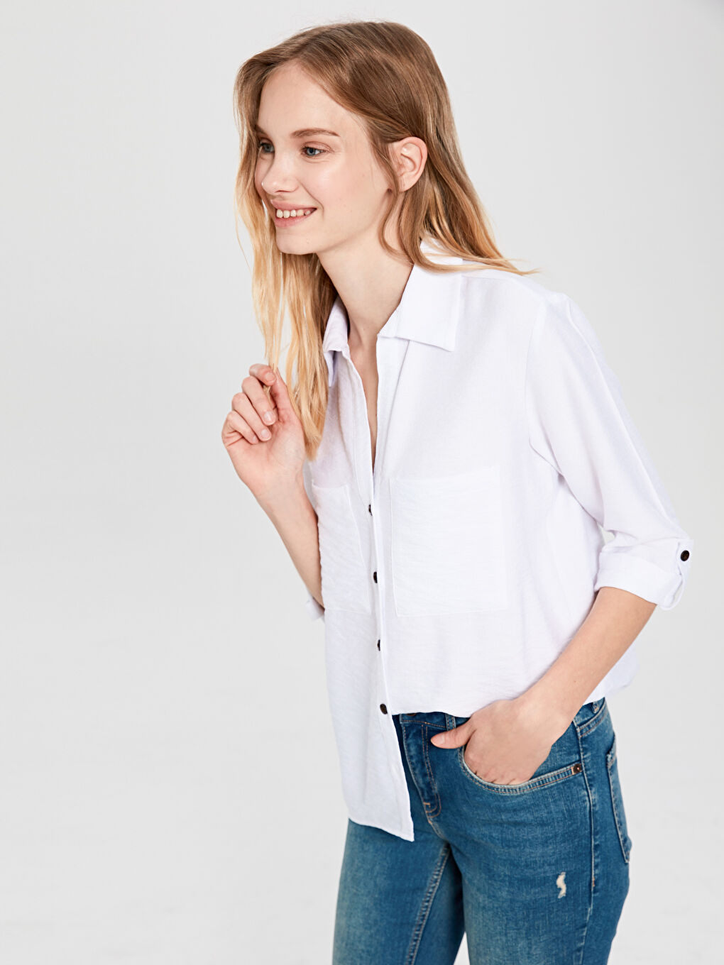 Beyaz Standart Fit Uzun Kollu Poplin Kadın Gömlek-2