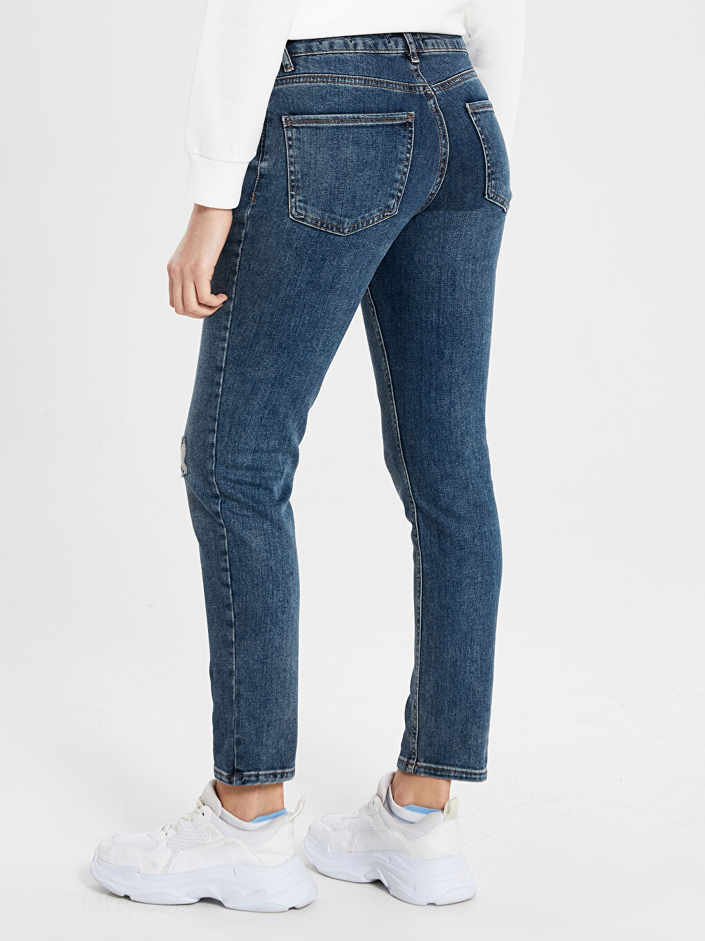 جينز نسائي بقصة ضيقة-2