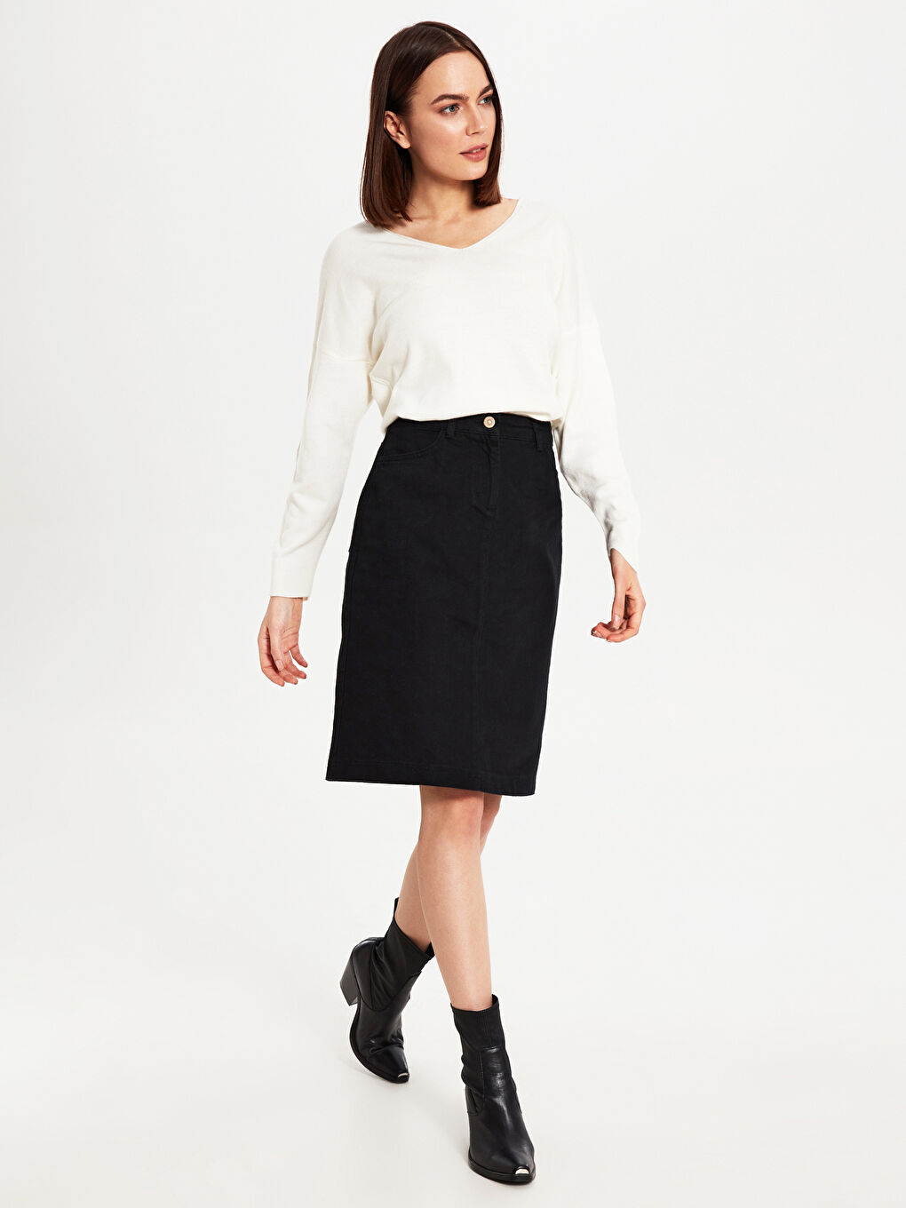 جيبة دينيم عادية للسيدات