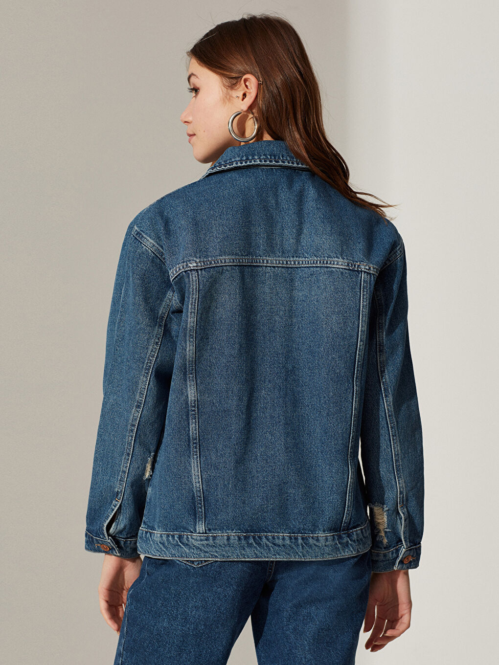 Detailed ripped Women Jean Jacket Long Sleeve-3