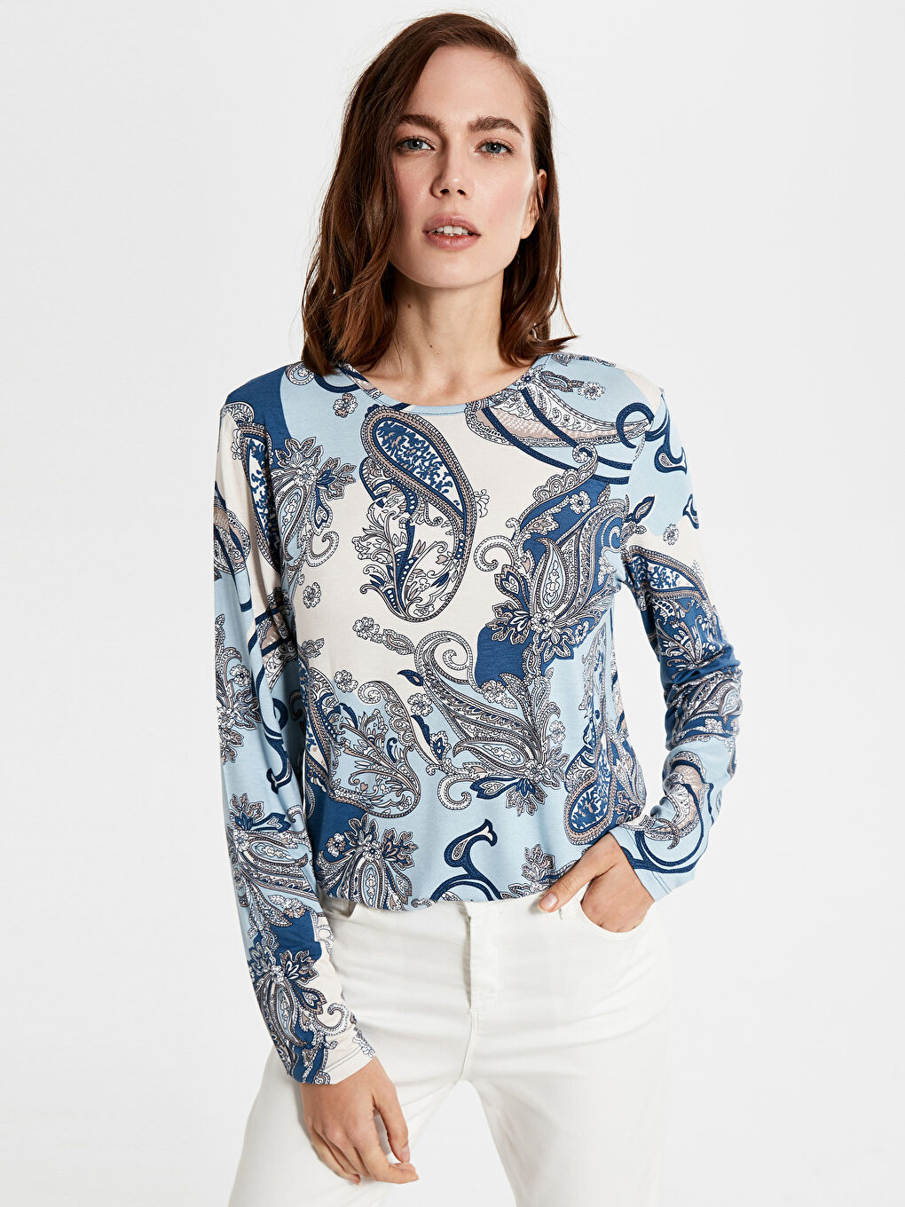 Lacivert Desenli Bisiklet Yaka Uzun Kollu Kadın Tişört