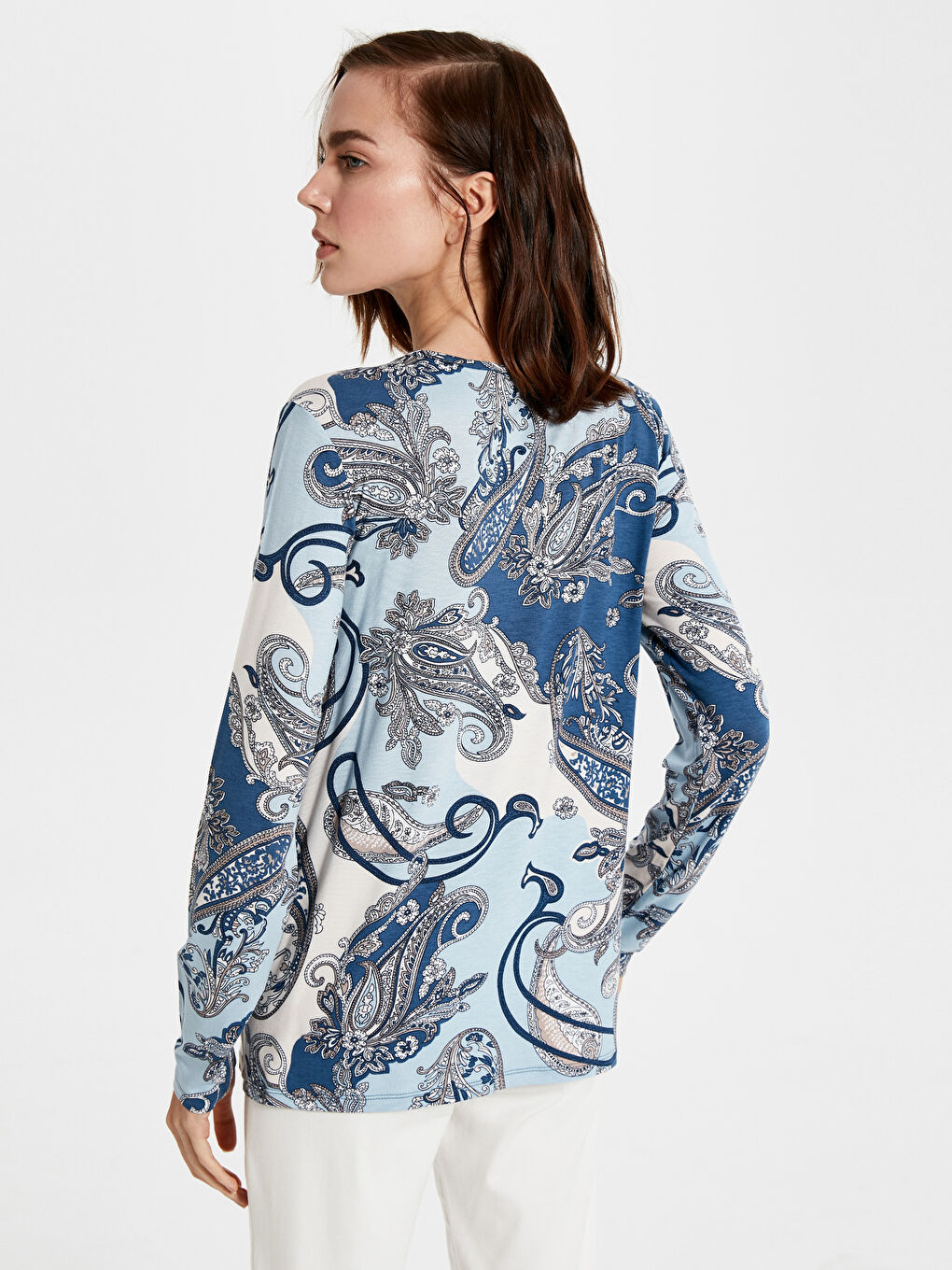 Lacivert Desenli Bisiklet Yaka Uzun Kollu Kadın Tişört-2