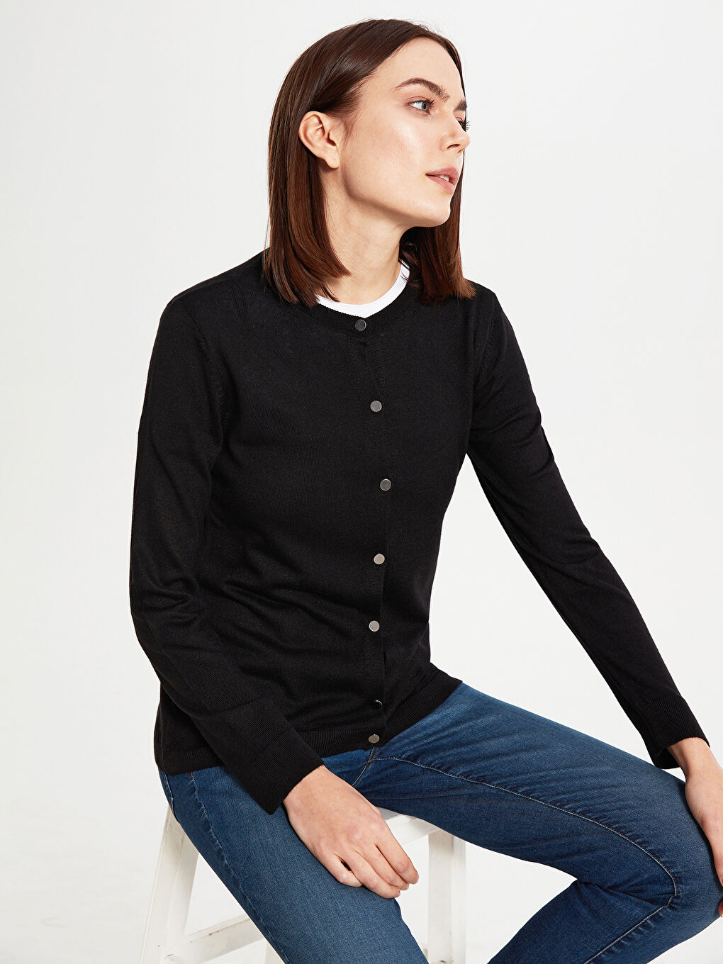 Siyah Bisiklet Yaka Düz Uzun Kollu Viskon Kadın Hırka-1