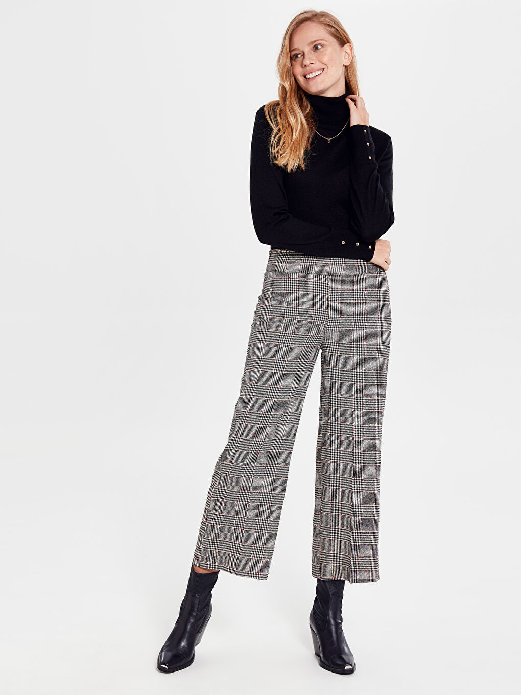 Ekru Bilek Boy Geniş Paça Ekose Pantolon-1