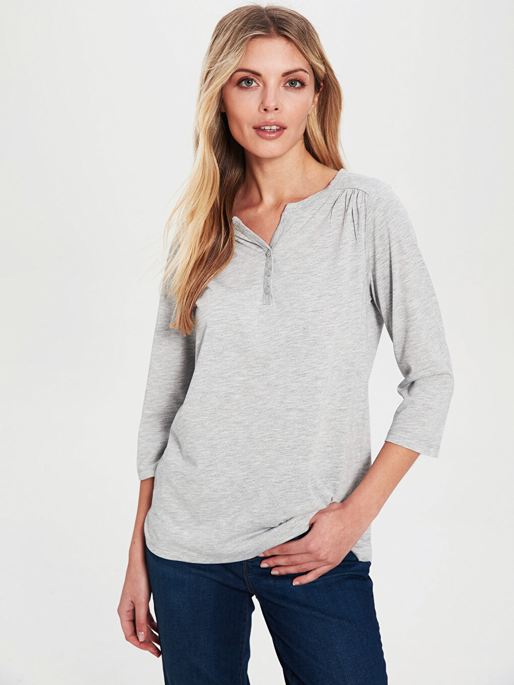Gri Kaçık Yaka Düz Uzun Kolu Kadın Tişört