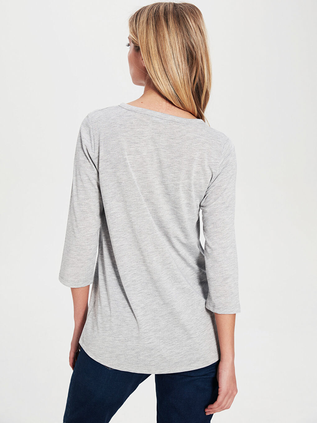 Gri Kaçık Yaka Düz Uzun Kolu Kadın Tişört-2
