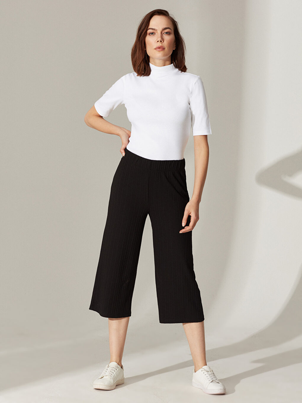 Tissu Texturé Flexible Capri Femme