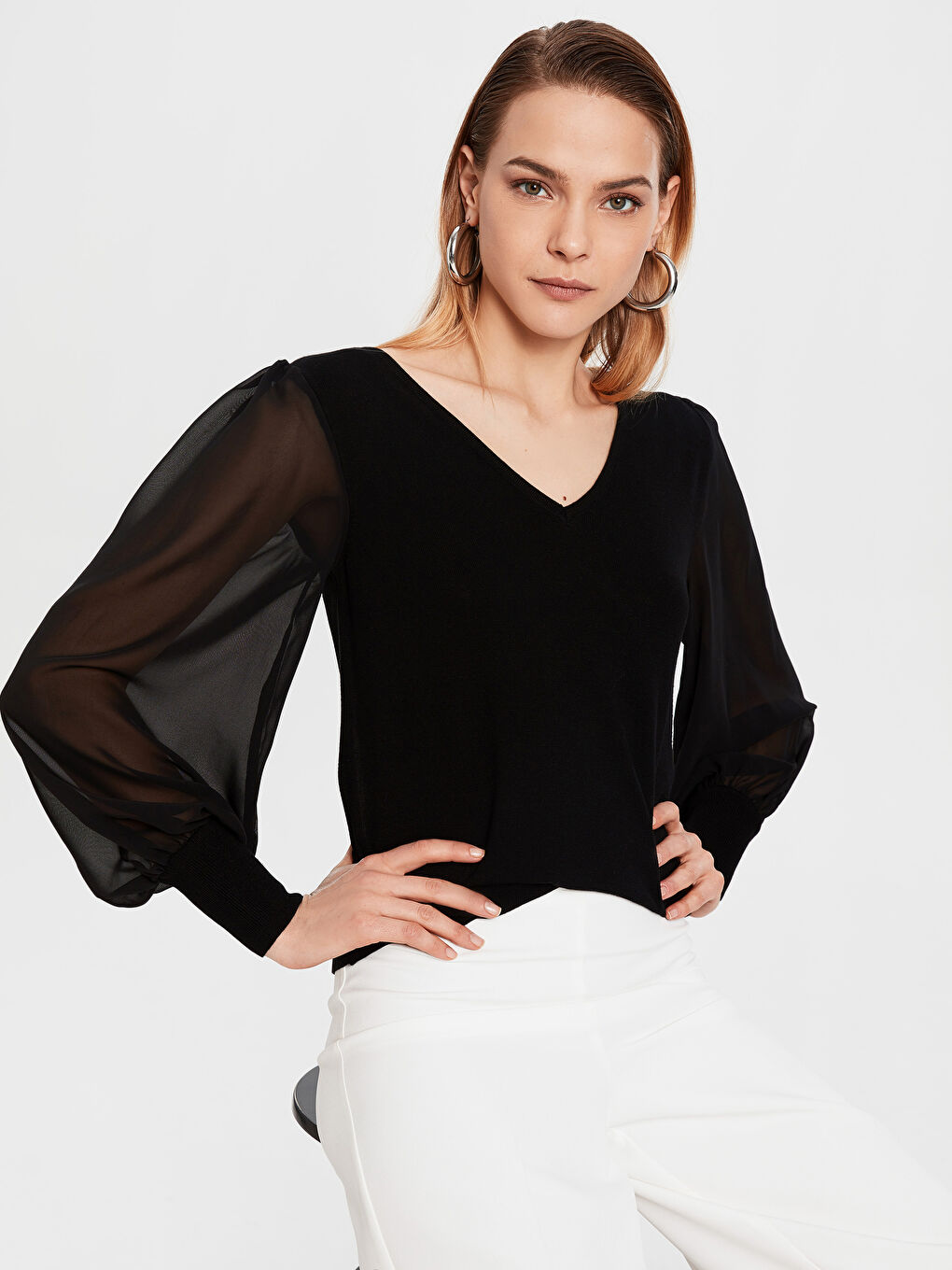 Siyah V Yaka Uzun Kollu Kadın Kazak