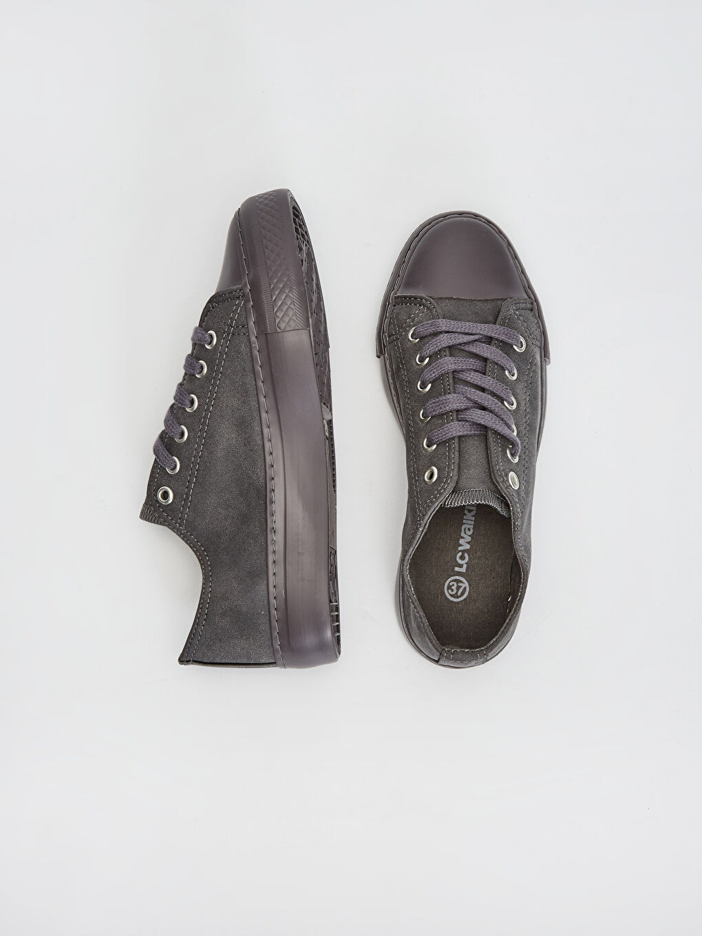 Gri Deri Görünümlü Bağcıklı Kadın Spor Ayakkabı-1